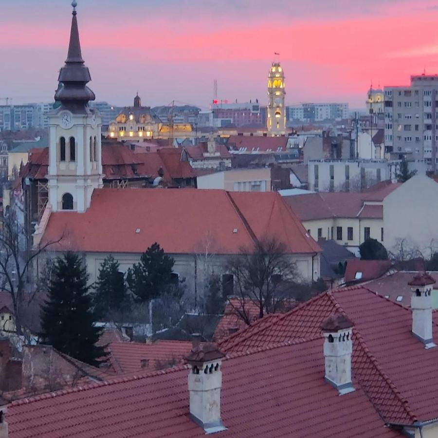 Over The City Oradea Bagian luar foto