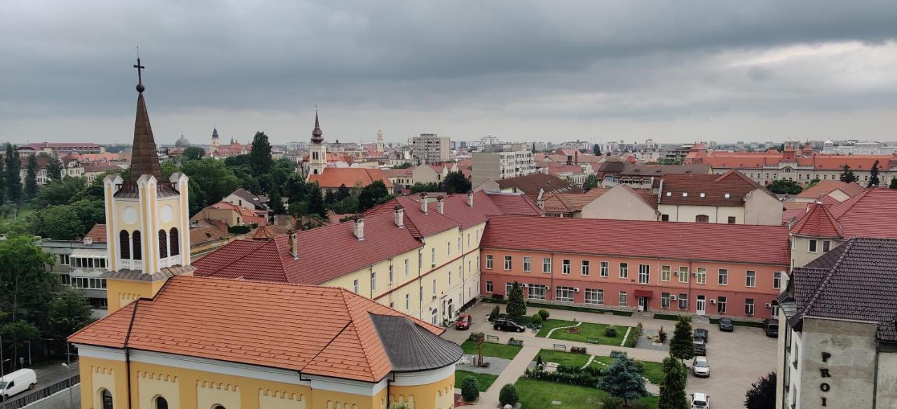 Over The City Oradea Bagian luar foto